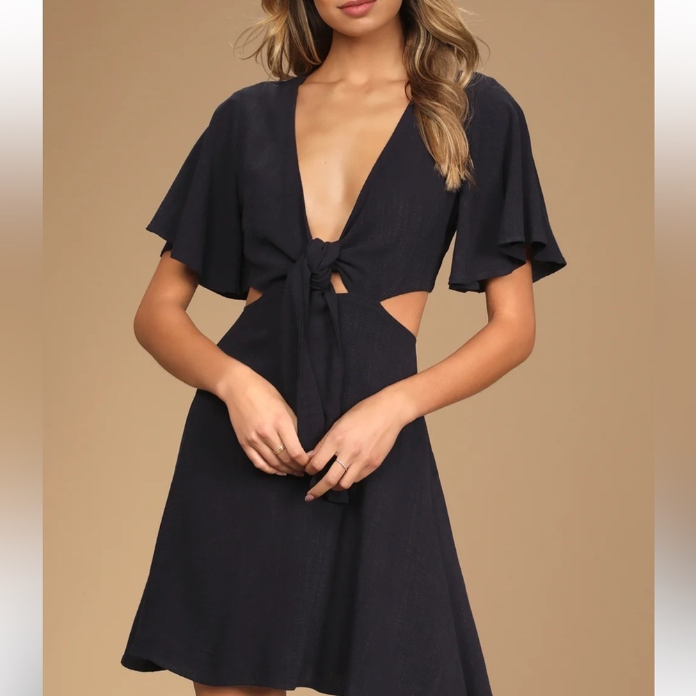 Lulu’s Perfect Day for Love Navy Cutout Tie-Front Mini Dress Size X-Smal…